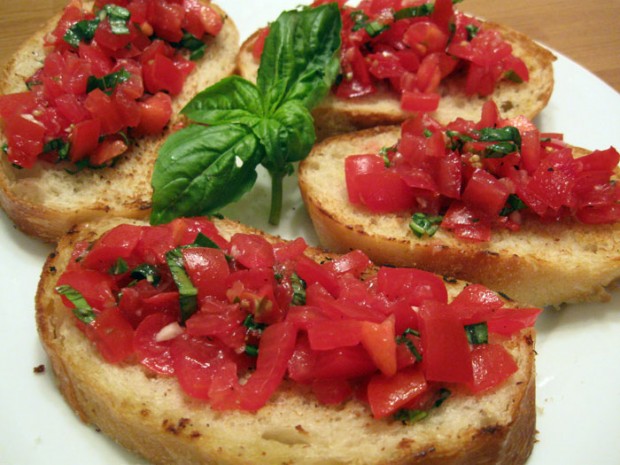 Pane-e-pomodoro-parliamo-di-cucina