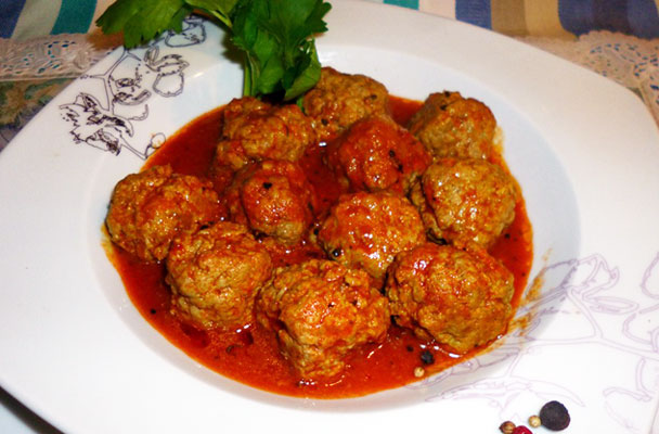 Polpettine di pollo e tacchino al sugo di pomodoro