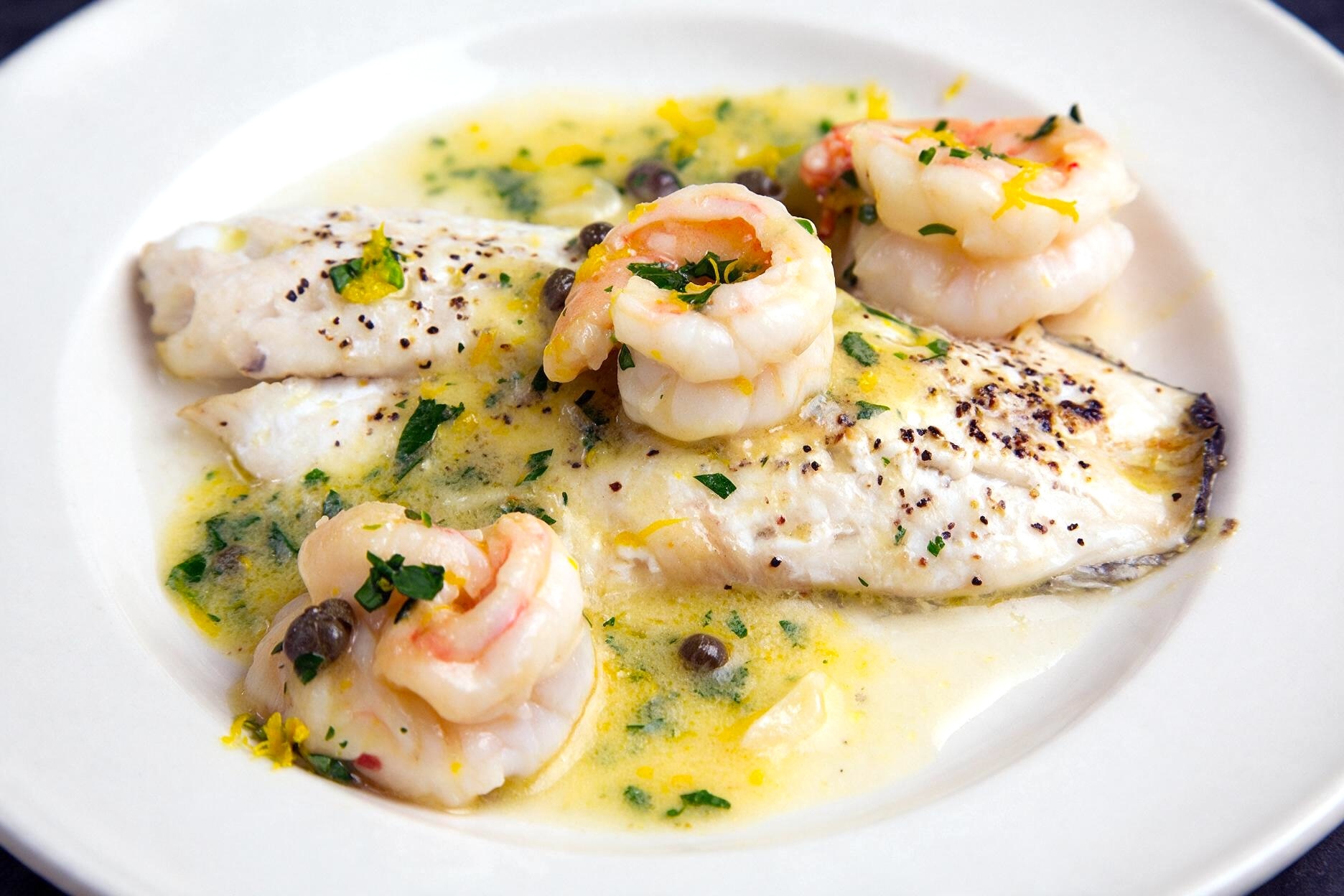 filetti-di-orata-con-gamberi-in-salsa-al-limone