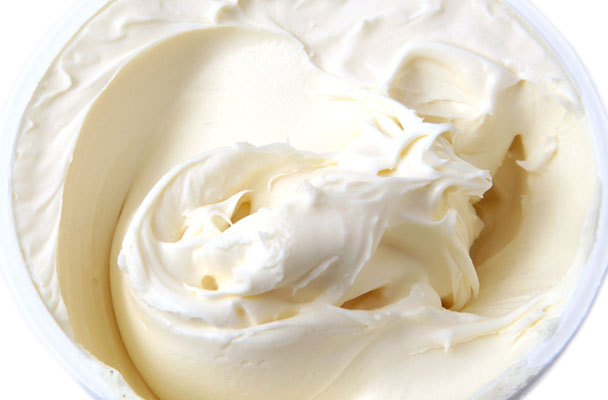 Crema di mascarpone all'antica - Questa versione della crema di mascarpone è la ricetta di una volta, quella che si tramandava nelle famiglie milanesi