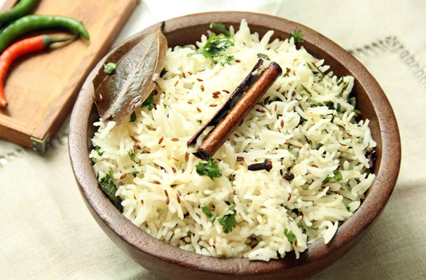 Riso pilaf speziato all'orientale - Il riso pilaf è indispensabile per servire moltissimi piatti della cucina orientale, che accompagna al posto del pane.
