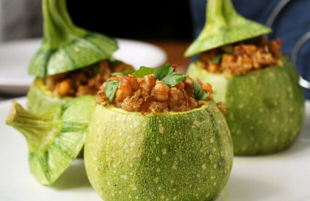 Zucchine farcite alla quinoa - Le zucchine farcite sono un classico della cucina estiva italiana.