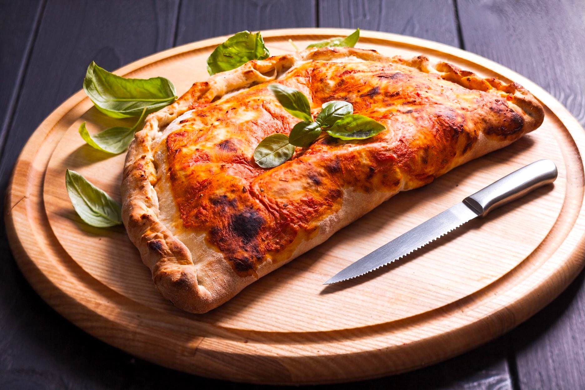 calzone-classico-alla-napoletana