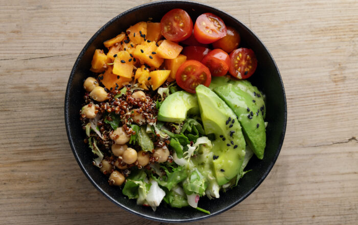 poke-bowl-vegan-quinoa