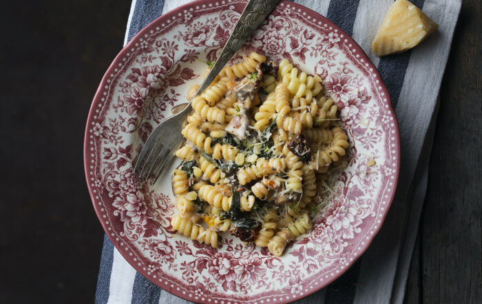 Fusili-funghi-peperoni-cruschi