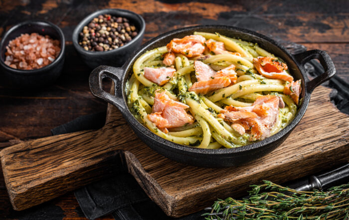 bucatini-salmone-erbe