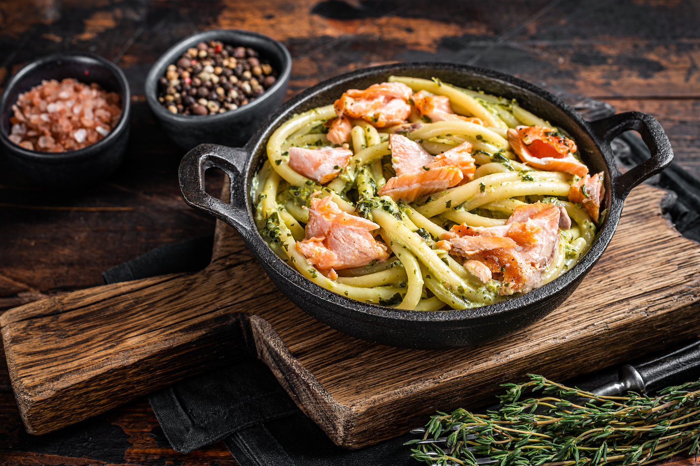 bucatini-salmone-erbe