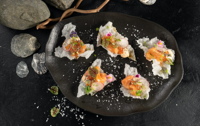 chips-riso-salmone-salsa-sake