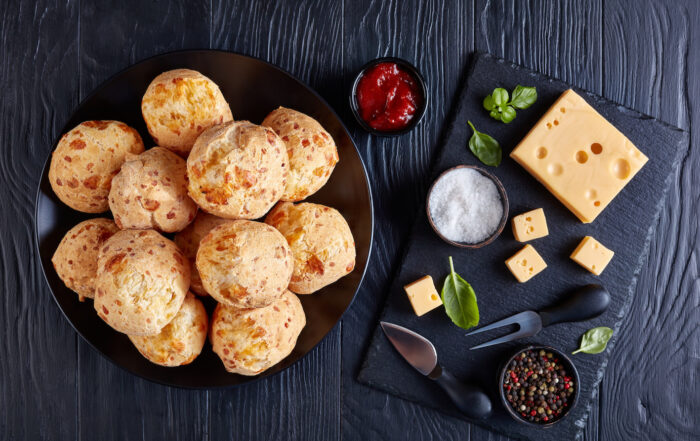 gougeres-gruyere-cumino