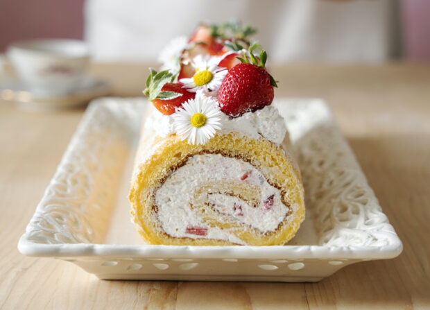 rotolo-biscuit-fragole