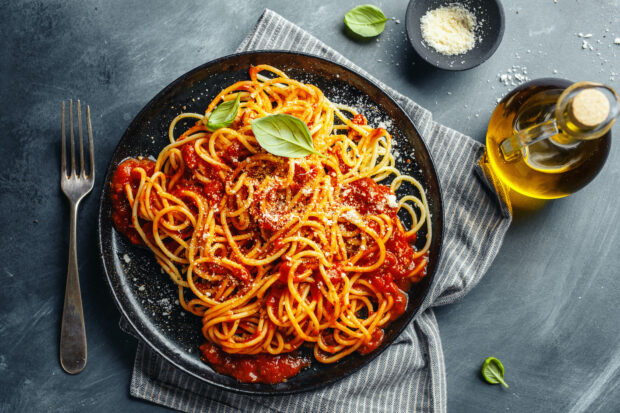 spaghetti-sugo-peperoni