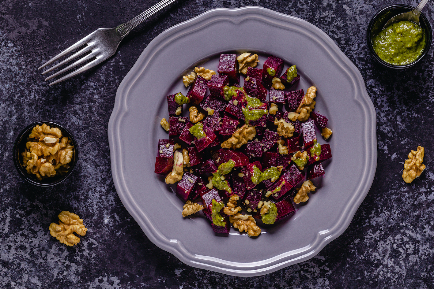 insalata-barbabietola-pesto-noci