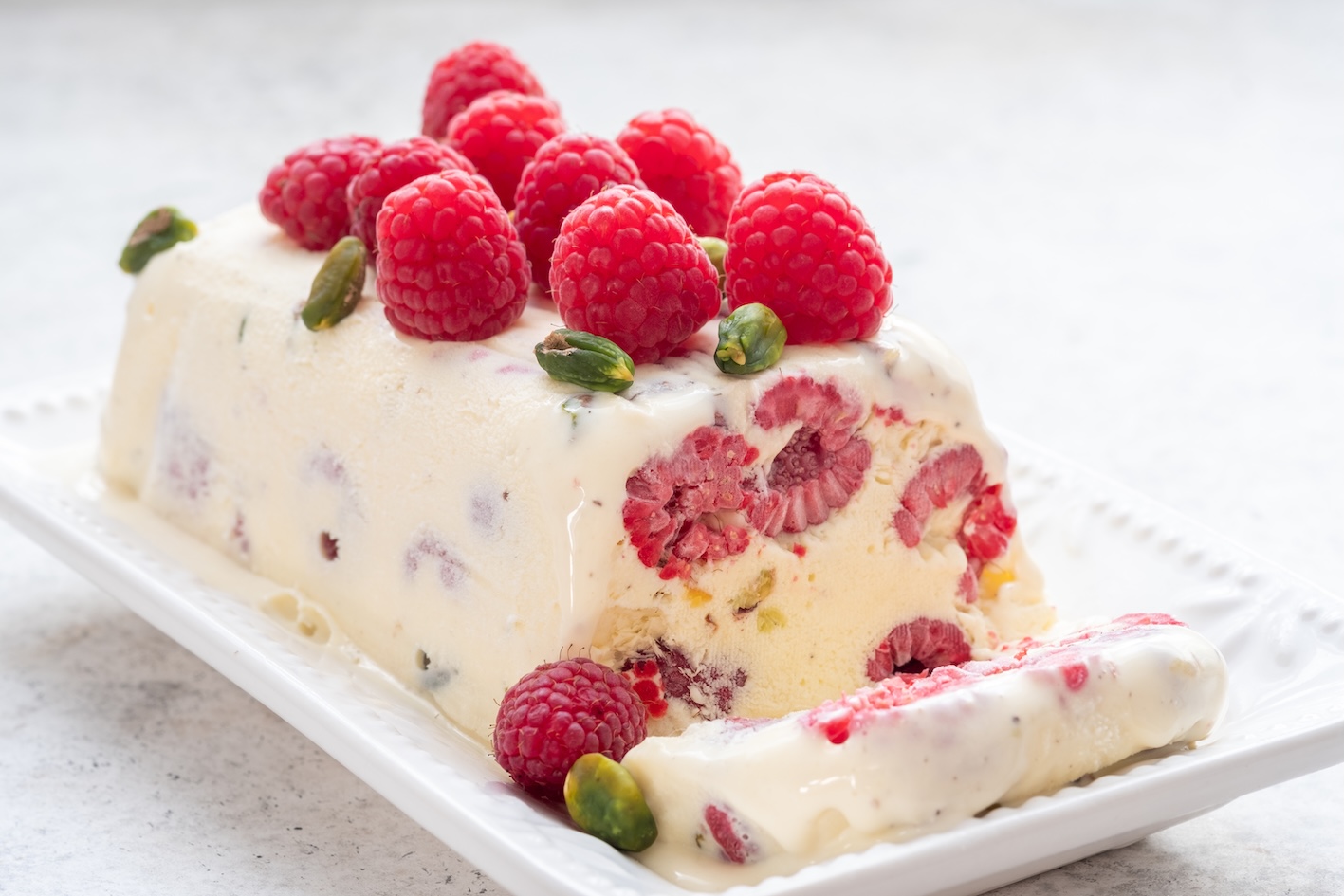 semifreddo-meringa-lamponi-pistacchi