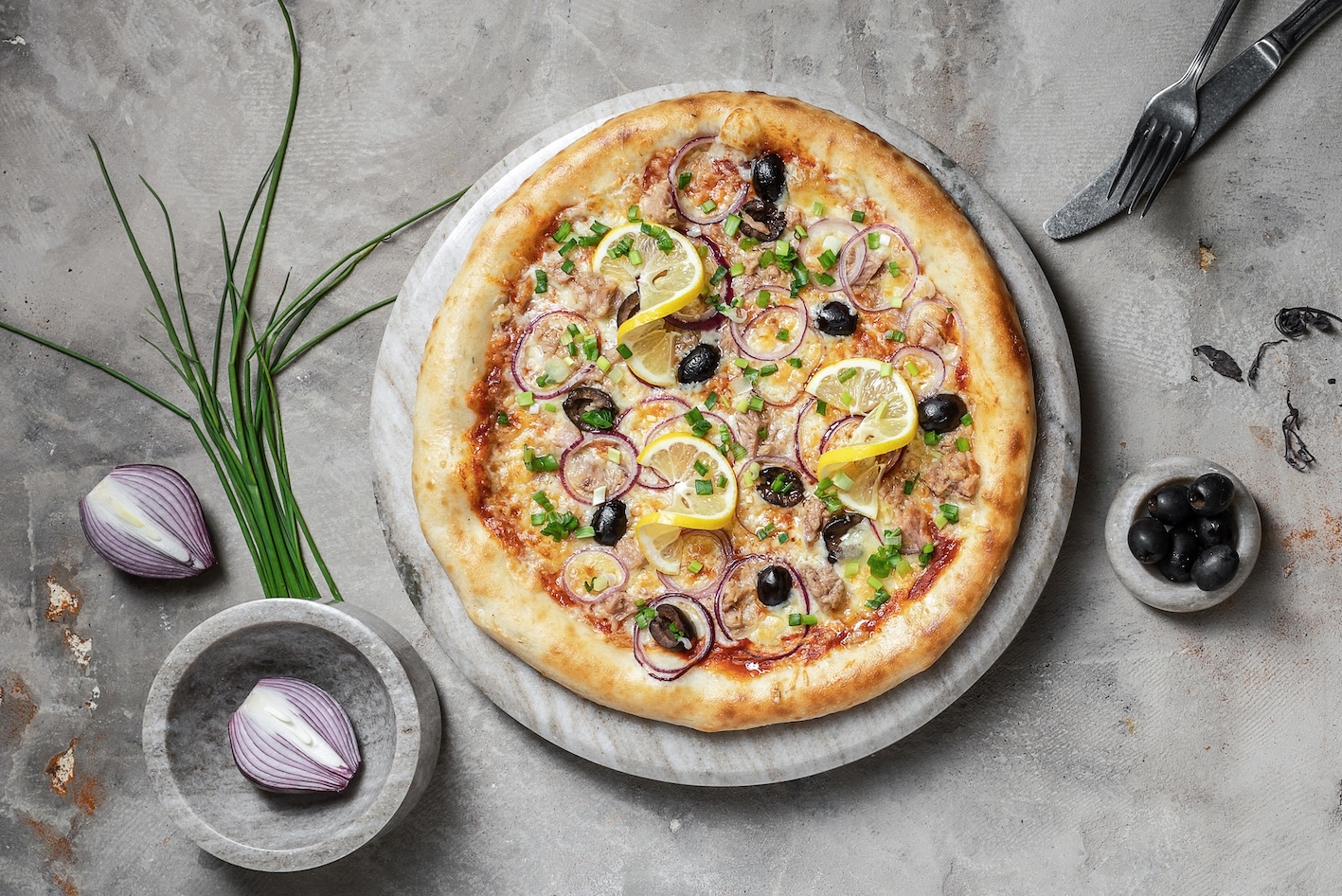 pizza-tonno-cipolle-limone