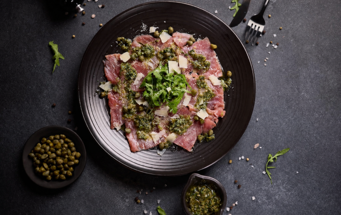 carpaccio-tonno-salsa-capperi